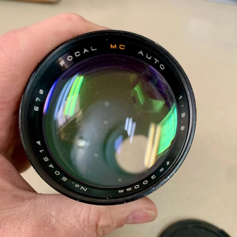 Focal MC Auto Zoom 80–200mm f/4.0 Telephoto Lens Minolta MD Mount Japan Vintage